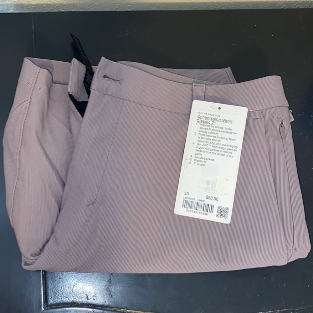 Lululemon Mens commission short 7” size 33 golf casual shorts lavender
